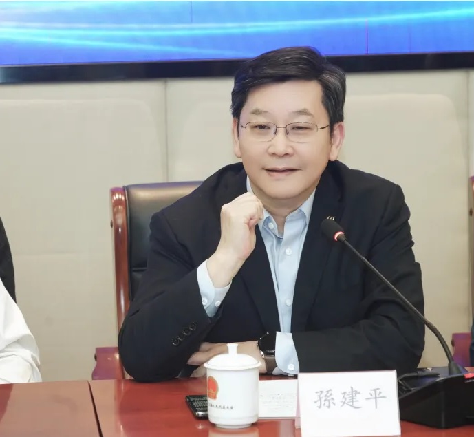 428上海现代服务业联合会品牌座谈会-孙建平.jpg