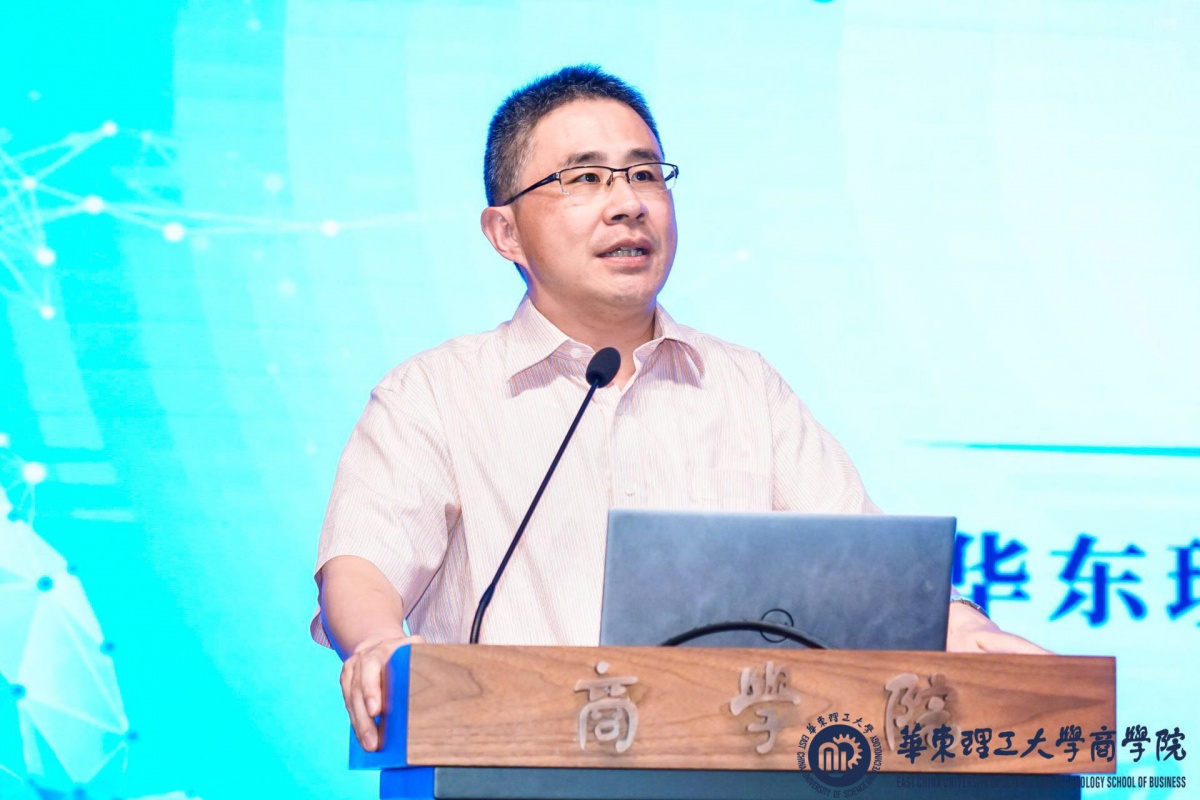 图片说明：阎海峰致辞.jpg