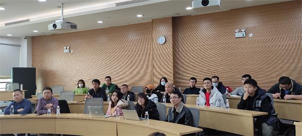 座谈会-3.jpg