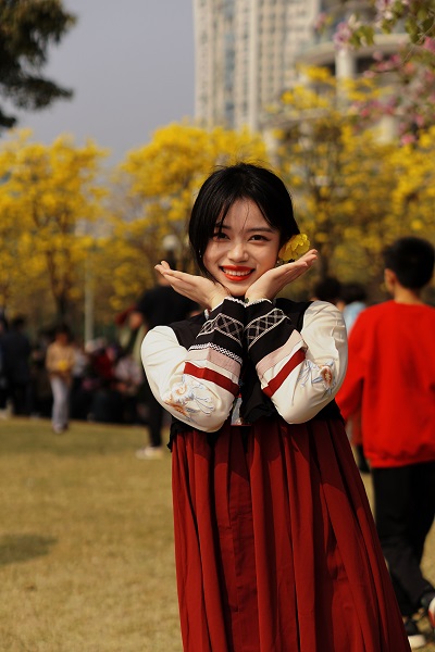 张子琦照片.jpg
